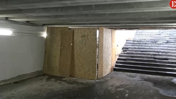 Videli ste, ako v súčasnosti vyzerá? Do podchodu pri Saratove sa vrátili robotníci