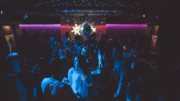 VIDEO: Už o mesiac sa uskutoční vo vychytenom bratislavskom klube párty pre všetkých nezadaných