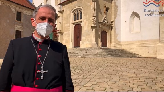 Bratislavský arcibiskup  Zvolenský hovoril s premiérom o sprístupnení omší
