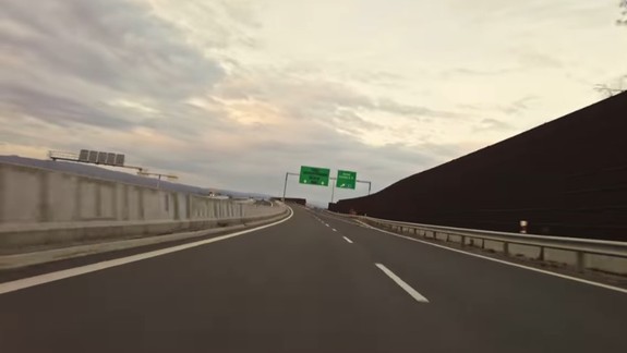 Diaľnicu D1 v úseku medzi Sencom a Zlatými pieskami začínajú postupne uzatvárať