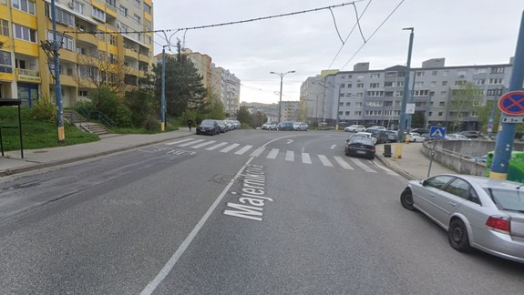 Priechod na Tománkovej v Karlovej Vsi začnú od pondelka meniť na bezbariérový