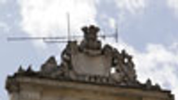 Keď panovník jedol, ostatní sa prizerali