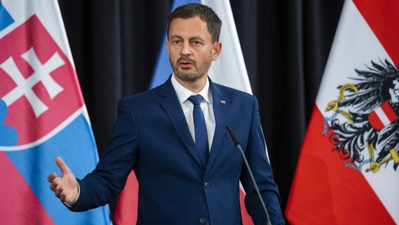 Slovensko po omikrone čaká veľké uvoľnenie. Heger sľubuje zrušiť všetky opatrenia okrem respirátorov