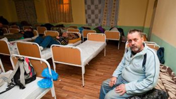 Nocľahárne sú plné bezdomovcov, stanový tábor mesto nechystá