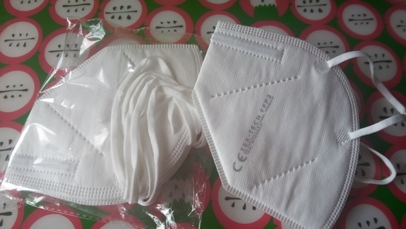 Hygienik Mikas odporúča prekrytie horných dýchacích ciest seniorom či tehotným ženám