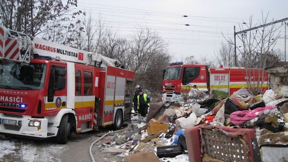 V garáži na Zátiší vybuchla tlaková nádrž
