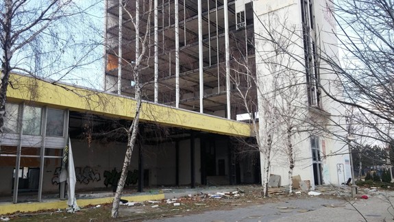 FOTO: Dopadne budova AB Kozmetiky v Krasňanoch podobne ako ružinovská Hirošima?