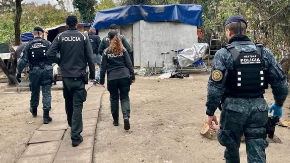 FOTO: Desiatky problémových obyvateľov okolia Pentagonu sa presťahovali do Ružinova, vytvorili tu kolóniu