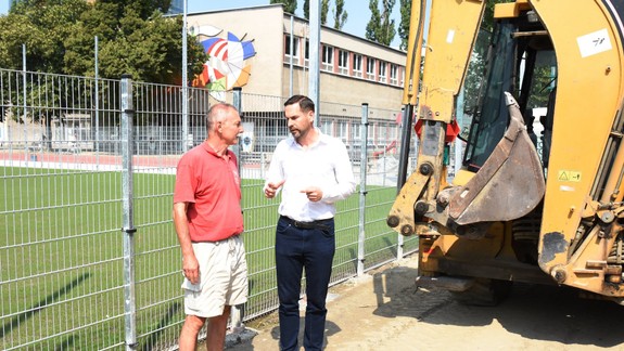 FOTO: V ZŠ na Kalinčiakovej ulici nemajú klasický školský dvor, ale moderný športový areál...