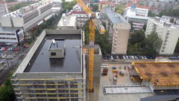  Na komplexe Centrál ukončili hrubú stavbu