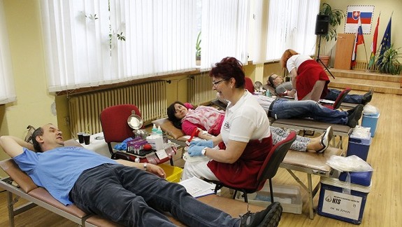 Na pol litra so starostom: V Dúbravke môžete opäť darovať krv