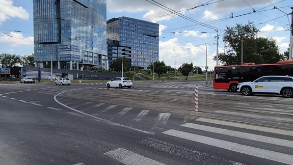 Na Vajnorskej pribudne nový jazdný pruh, práce prinesú od pondelka dopravné obmedzenia