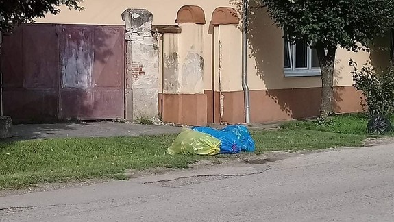 Bratislava spúšťa v auguste vrecový zber separovaného odpadu. Vrecia stále nemáme, odkazujú niektorí obyvatelia