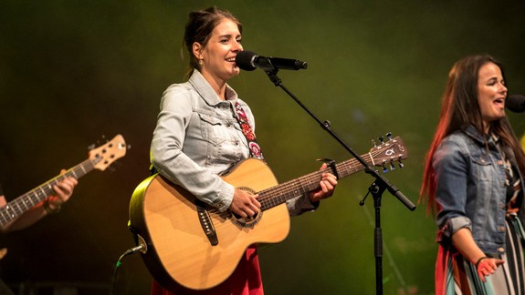 Tip na sobotu: Karloveské kultúrne leto otvorí v Botanickej záhrade Sima Magušinová