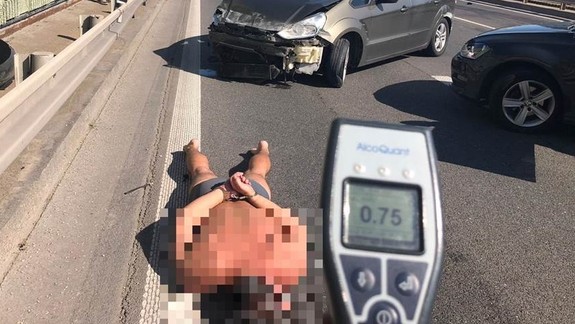 Hrozné: Opitý vodič s troma deťmi v aute havaroval, pokúšal sa ujsť a vulgárne nadával policajtom