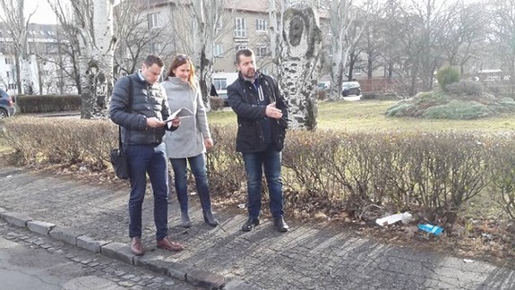 Katastrofálne chodníky v Krasňanoch: Opravia ich?