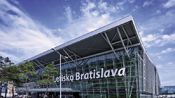 Z Letiska M. R. Štefánika dnes odlietajú prví cestujúci na Malorku a Korfu