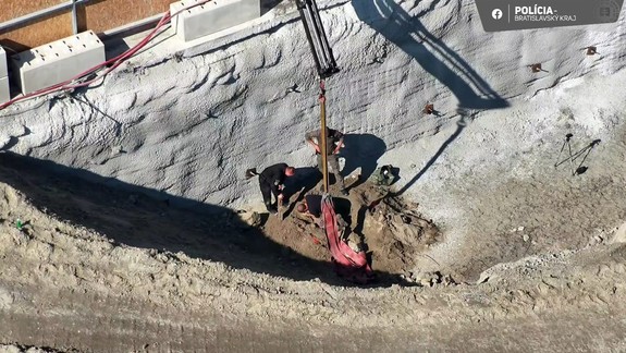 Bratislava si vydýchla: Leteckú bombu zo staveniska na Landererovej úspešne deaktivovali