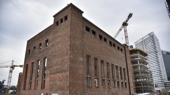 FOTO: Rekonštrukcia Jurkovičovej teplárne pokračuje podľa plánu