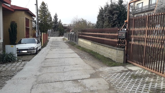 TIP OD VÁS: Na lukratívnej Kolibe žijú bez riadnej kanalizácie a vodovodu, bez svetla na ulici