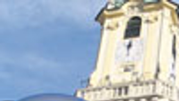 Hodiny na bratislavských vežiach stoja