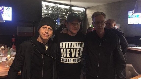 V meste, kde býva každý deň 800-tisíc ľudí, sme našli depešákov na pive i poloprázdny autobus č.39