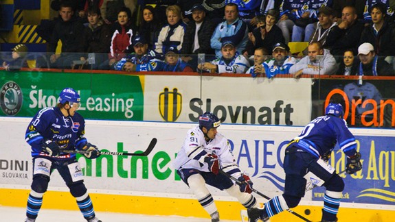 Hokejisti Slovana vyhrali v Martine po nájazdoch