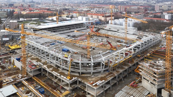 FOTO: Hrubá stavba na Tehelnom poli sa už začína podobať na Národný futbalový štadión