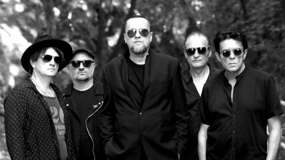 Známu bratislavskú kapelu Slobodná Európa posilnil legendárny hudobník!