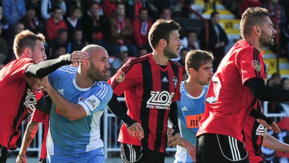 Futbalisti Slovana Bratislava porazili v derby Spartak Trnava