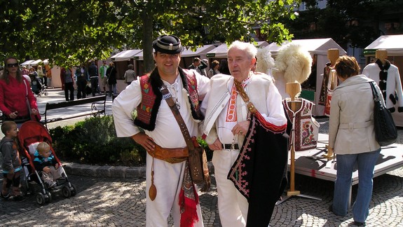 VIDEO: V centre Bratislavy dnes bude zvýšený výskyt ľudí v krojoch