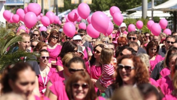 Na pochod proti rakovine prsníka prišlo vyše 5000 ľudí