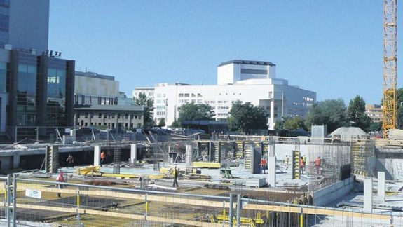 Nový parkovací dom má zlepšiť parkovanie