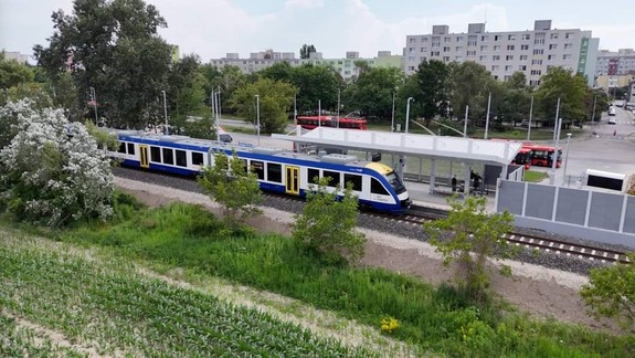 V utorok tu už prestúpite na vlak: Prestupný terminál vo Vrakuni je dokončený