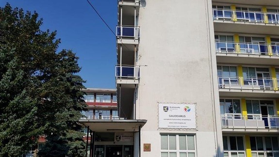 BSK potvrdil vo svojich zariadeniach dva nové prípady COVID-19 - v sociálnom zariadení a tanečnej škole