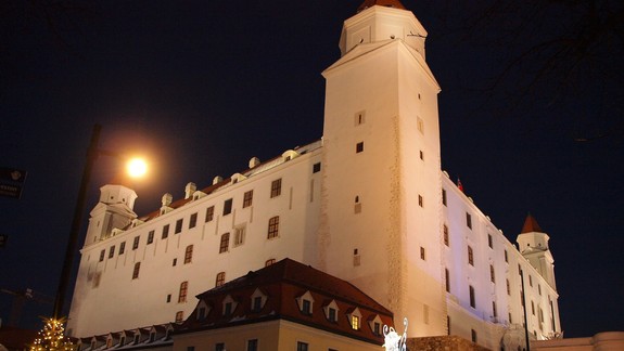 FOTO: Začali sa vianočné trhy na Bratislavskom hrade. Ako to tam v prvý deň vyzeralo?