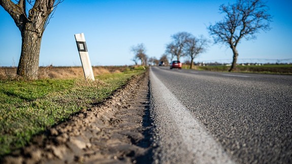 V Bratislavskom kraji testujú inovatívne riešenie: Na kritické miesta osádzajú ohybné stĺpiky
