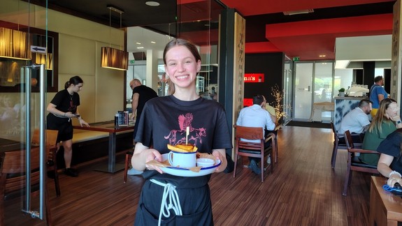 BEDEKER GURMÁNA Testovali sme burgery, ktoré propaguje prísny šéfkuchár Zdeněk Pohlreich