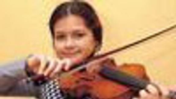 Anabela Patkolová zahrá a zaspieva v Dúbravke