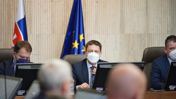 Prevádzky sa otvárajú pre všetkých, opatrenia sa od soboty uvoľnia