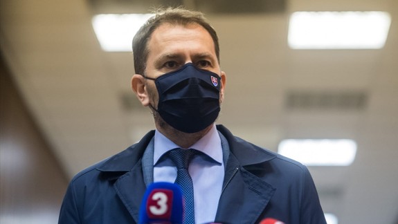 Vláda predĺžila núdzový stav, bude platiť ďalších 40 dní