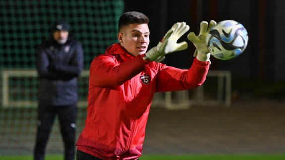Futbal: Slovan angažoval brankára Takáča, Kmotrík ml.: "Bude pre nás prínosom"