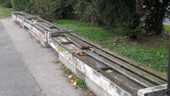 FOTO: Konečne opravili lavičky na nábreží Dunaja