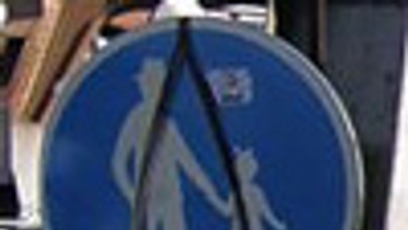 Značku zo Starého mosta niekto odmontoval