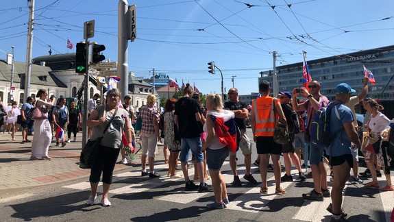 Polícia tvrdí, že pri protestoch nezaznamenala vážne porušenie verejného poriadku