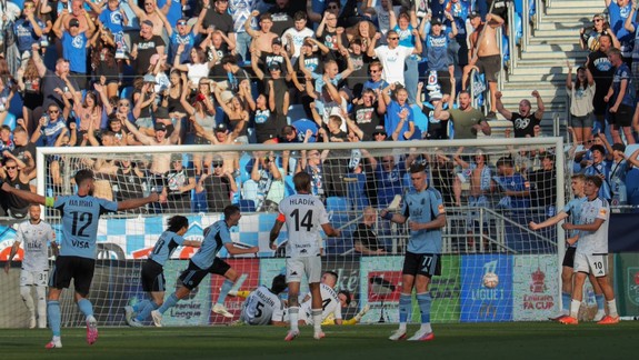 Futbal: Slovan posunul pre nahustený program duel 6. kola ligy s Michalovcami