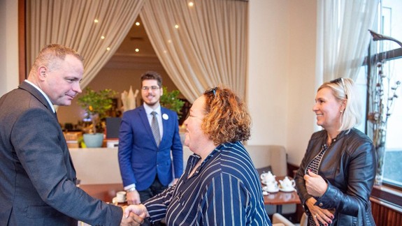 Župan Droba: Učitelia vytvárajú v deťoch hodnoty, rozvíjajú talent a nadšenie pre budúce zamestnanie