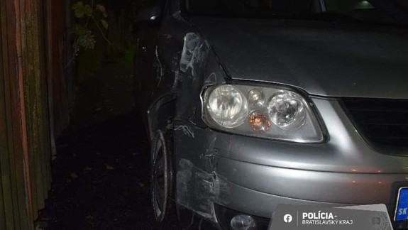 Peter ušiel z dopravnej nehody, zadržali ho v obchodnom dome