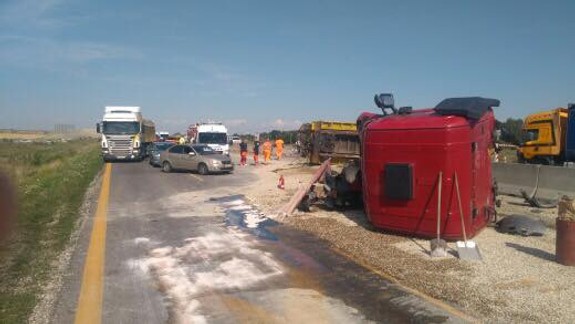 Rozsiahlej kolóne na D1 mohli podľa aktivistov zabrániť kolektory