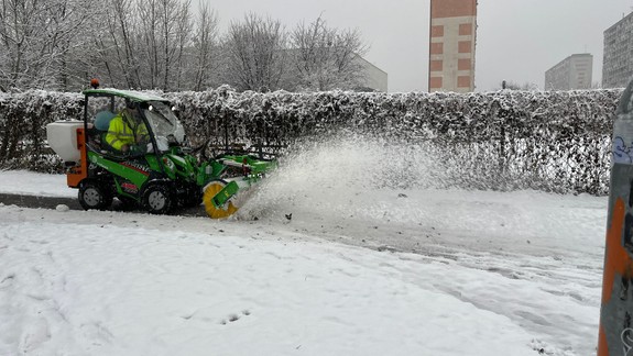 V Bratislave nasnežilo. Ako vyzerá cyklotrasa na Vajanského nábreží?